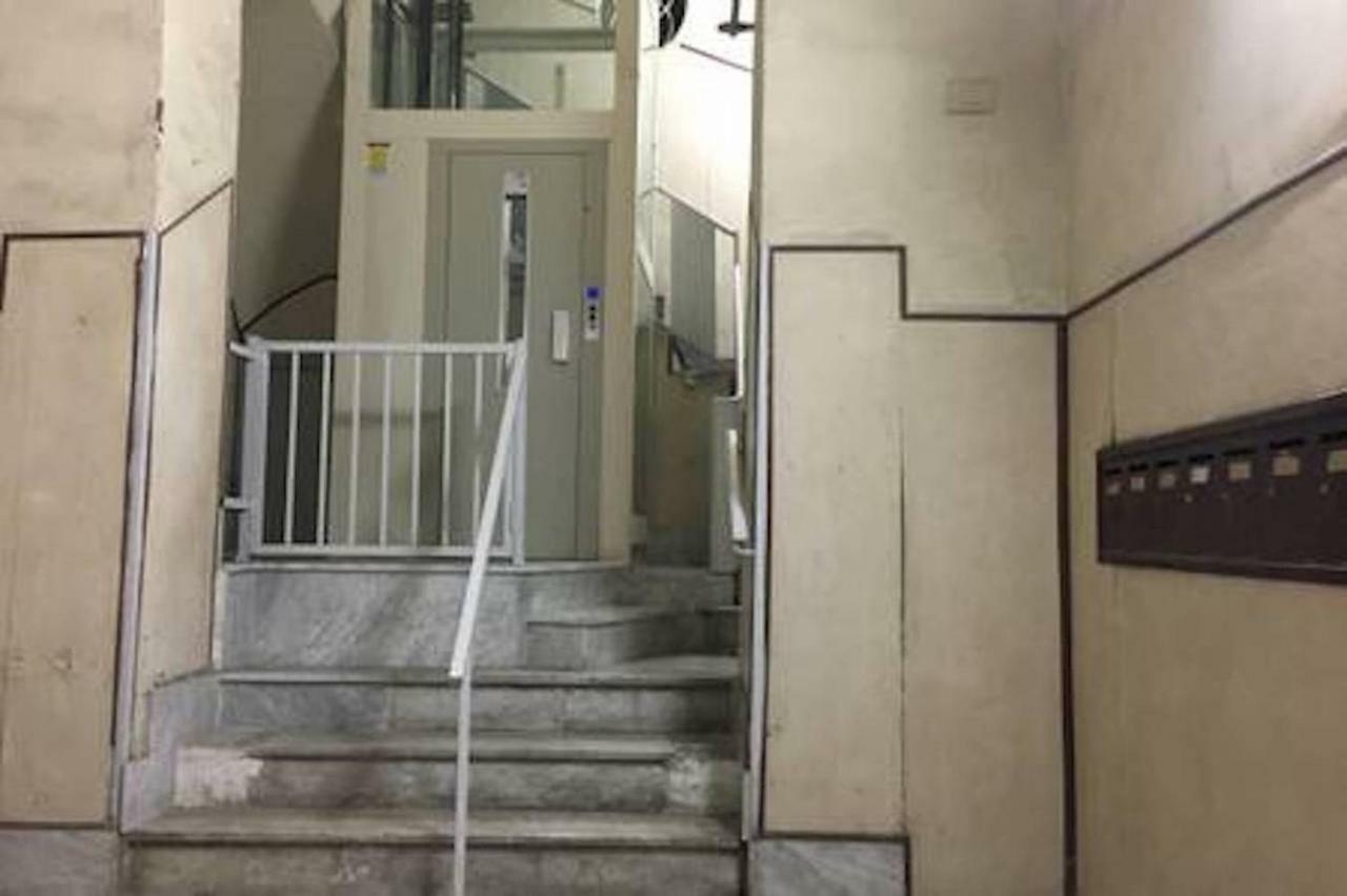 Casa G&G Pignasecca 2 Nel Cuore Di Napoli ภายนอก รูปภาพ